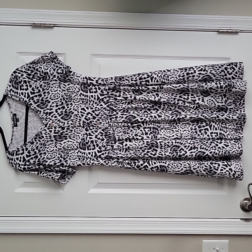 Yathon Women’s Dress
